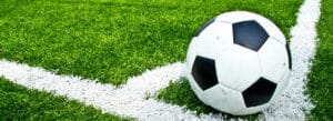 pasto cancha de futbol sintetico